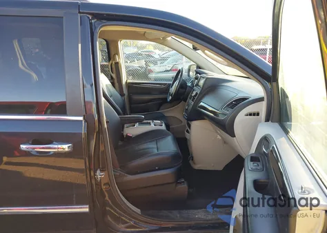 2015 Chrysler Town & Country Touring из США, поврежденный, VIN 2C4RC1BG5FR611364